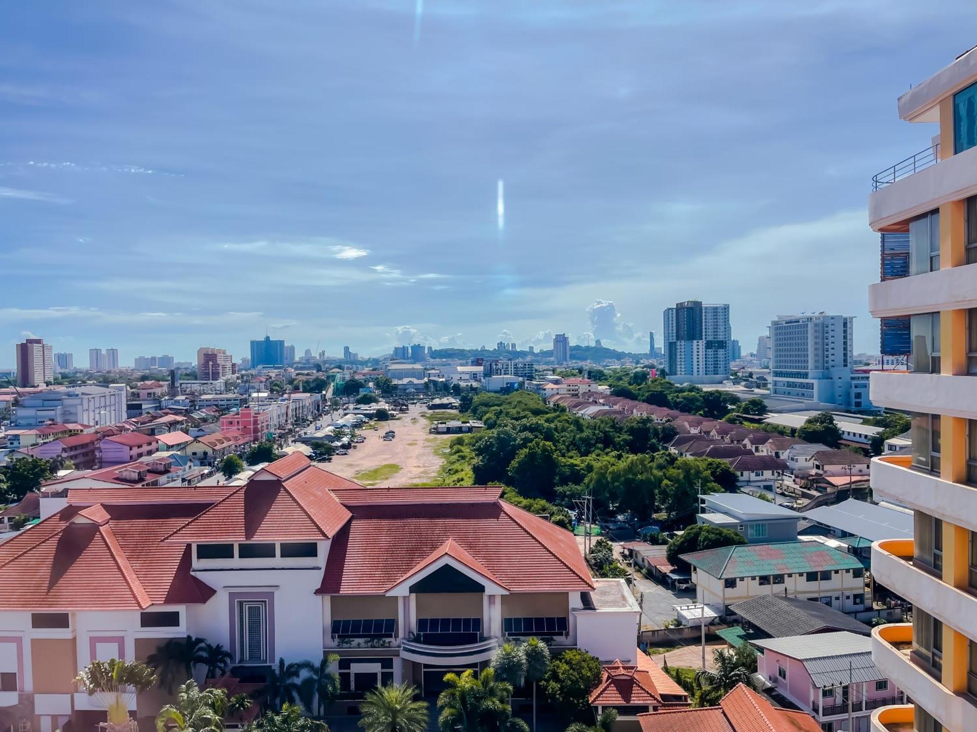 Eastern Grand Palace Pattaya Buitenkant foto