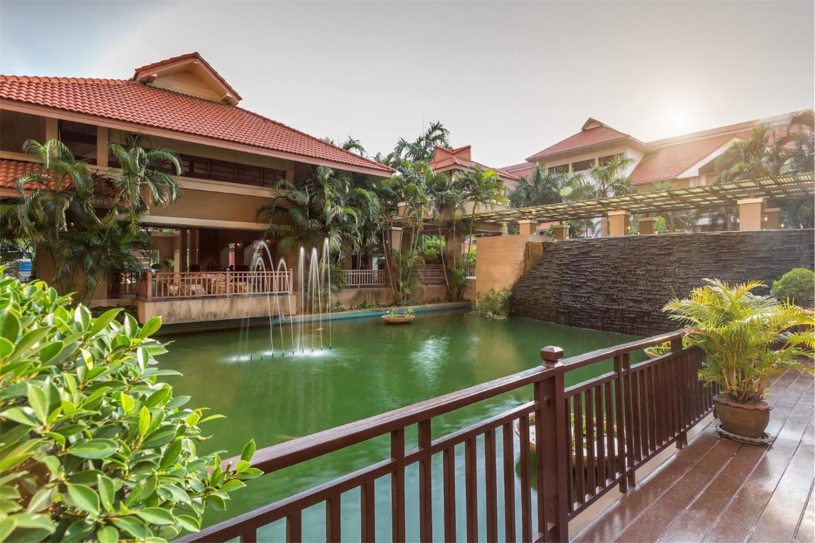 Eastern Grand Palace Pattaya Buitenkant foto